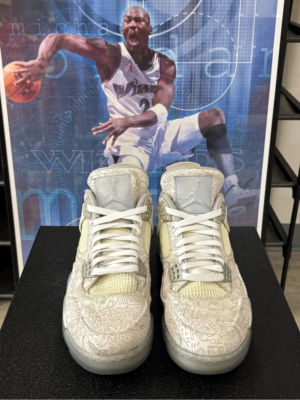 Size 10- Nike Air Jordan 4 Retro Laser 30th Anniversary White Chrome 705333-105